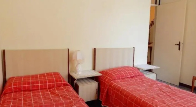 M75 - Marcelli, trilocale con ampio giardino, Rezervovat Hotel Marcelli 