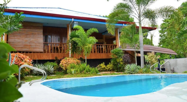 RedDoorz @ Villa Corrales Homestay, Boek Villa Villa's in Mindanao, Villa
