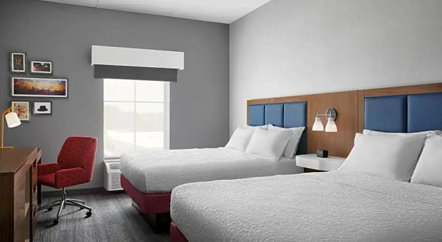 Номер Accessible Hampton Inn & Suites Charlotte Steele Creek Road, NC