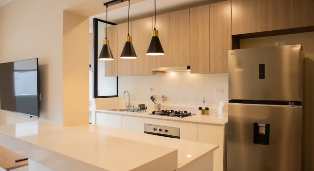 w Chic 1BR Apartment w Scenic Balcony in Central Miraflores, Забронировать Апартаменты/квартира Отели в центре Мирафлореса, в центре