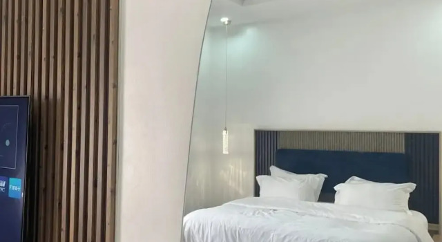 Апартаменты Economy The Bond Apartment