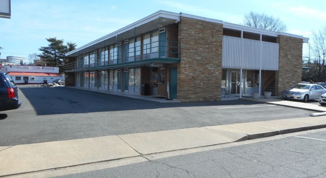 Highlander Motel, Boek Motel Hotels in Virginia met ontbijt, Ontbijt
