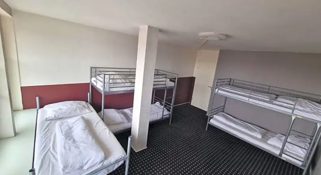 Isas Hostel, Réserver Auberge de jeunesse Auberges de jeunesse à Berlin, près de Station de métro Tempelhof, Auberge de jeunesse