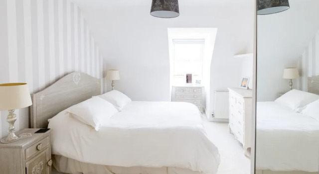 Toothbrush Apartments- Ipswich Townhouse, Забронировать Апартаменты/квартира Отели Ипсвича с парковкой, рядом с Музей в бомбоубежище на Клиффорд-Роуд, Парковка