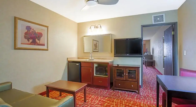 Двухместный номер Standard c 1 комнатой Holiday Inn Express Layton - I-15 by IHG