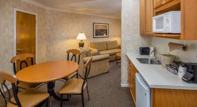 Семейный номер Standard SFO El Rancho Inn SureStay Collection by Best Western