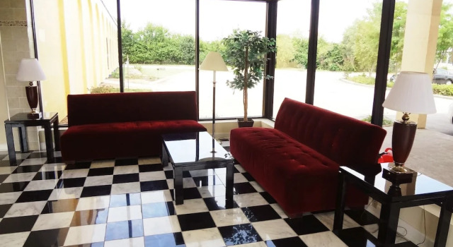 North Aurora Hotel, Boek Hotel Aurora 