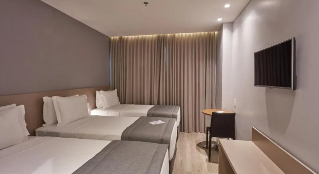 Трёхместный номер Standard Flix Hotel