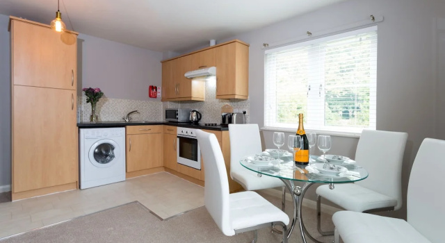 Апартаменты с 2 комнатами Quiet 2 Bedroom Apartment in Headington, Close to Oxford Hospitals & Brookes University