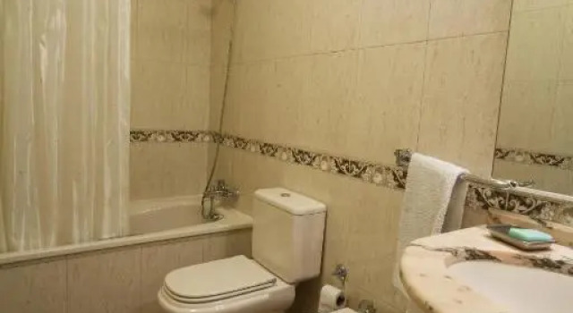 Casa Praia e Campo, Забронировать Отель Отели Виана-ду-Каштелу с парковкой, рядом с Церковь Санта-Лусия, Парковка