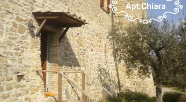 Коттедж с 2 комнатами Casa vacanze Castello di Beviglie historical apartment for family