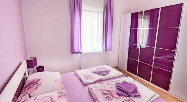 Апартаменты с балконом Apartment Vukadin