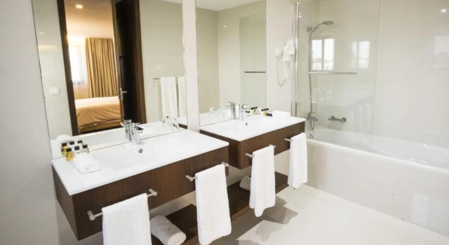 Люкс Fiesta Residences Boutique Hotel and Serviced Apartments
