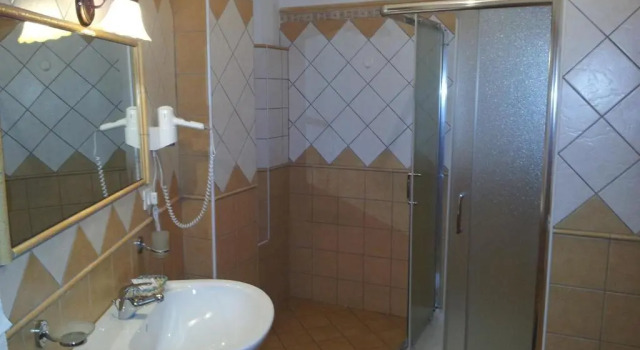 Трёхместный номер Standard George Hotel