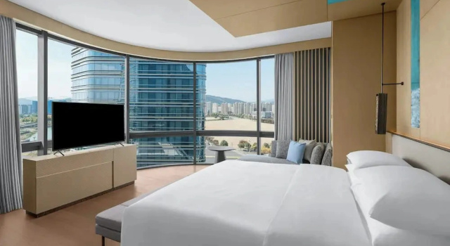 Deluxe Suite Deqing Marriott Hotel