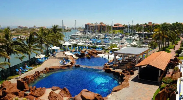 Полулюкс с видом на город El Cid Marina Beach Hotel