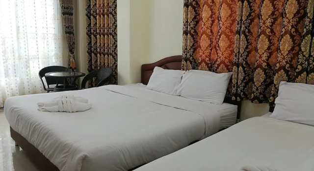 Baan Samran Hotel, Varaa Hotelli Hotellit North-Eastern Thailand pysäköinnillä, Pysäköinti