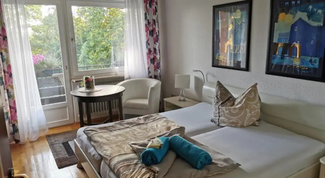 Апартаменты с 3 комнатами Ferienwohnung Susanna Kulmbach-Burghaig