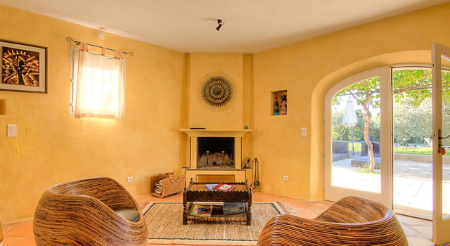 LOustaou dei Figo, Rezervasyon Otel Luberon otoparklı oteller, Otopark