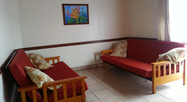 Hotel La Guaria Inn & Suites