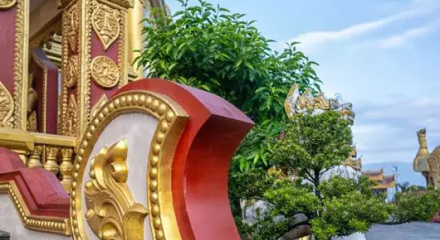 fanyin Intelligent Hotel, Rezerwuj Hotel Hotele w Dehong z parkingiem, Parking