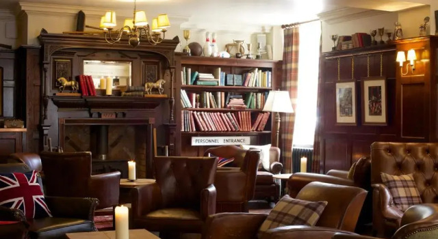 Crown Hotel