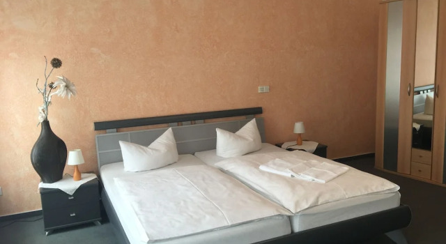Hotel Bavaria, Buchen Sie Hotel Döbeln 