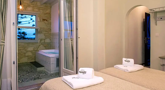 Номер Superior Contaratos Beach Hotel