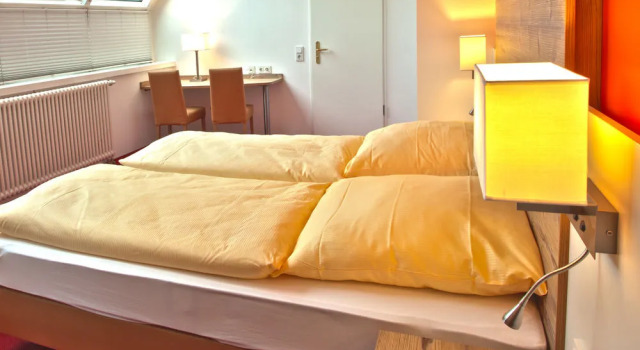 Sternplatz-Hotel, Prenota Hotel Ehingen Baden-Württemberg