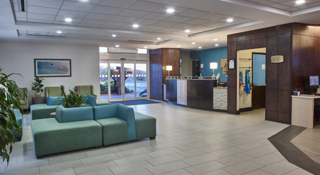 Holiday Inn Resort Daytona Beach Oceanfront by IHG, Забронировать Курортный отель Курортные отели Дейтона-Бич, Курортный отель