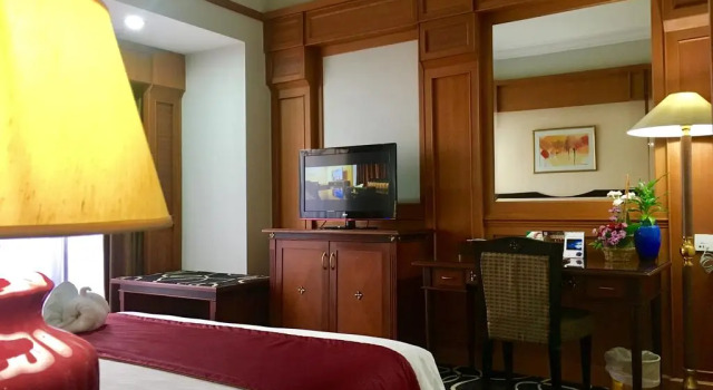 Люкс Executive Planet Holiday Hotel & Residence
