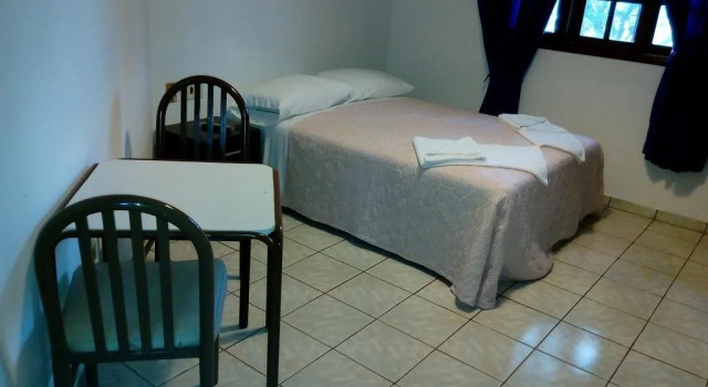 Hostal Restaurante Warique, Prenota Hotel Hotel a Santa Cruz Region con parcheggio, Parcheggio
