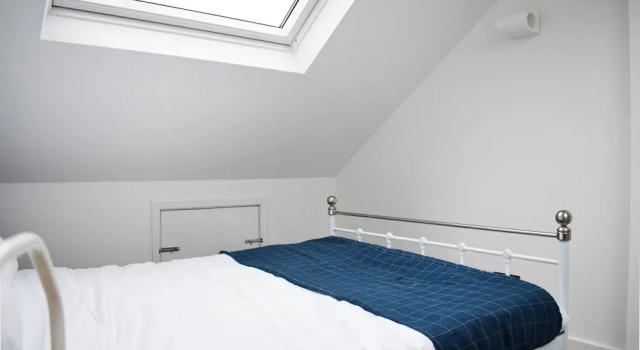 New 2 Bedroom Maisonette Next To Hove Station, Забронировать Отель Хов 