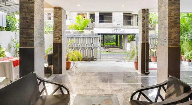 OYO 75641 Vandan Villa Rooms Service Apartment
