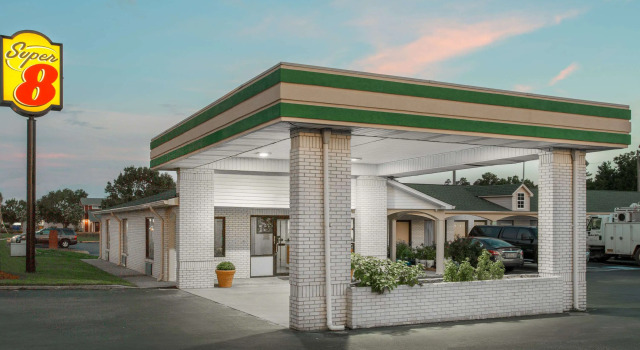 Super 8 by Wyndham Sumter, Забронировать Отель Отели Южной Каролины с завтраком, Завтраки