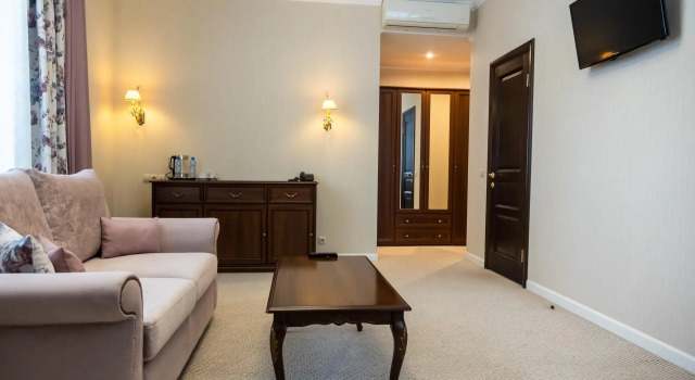 Komfortní Dvoulůžkový s manželskou postelí pokoj Center Hotel