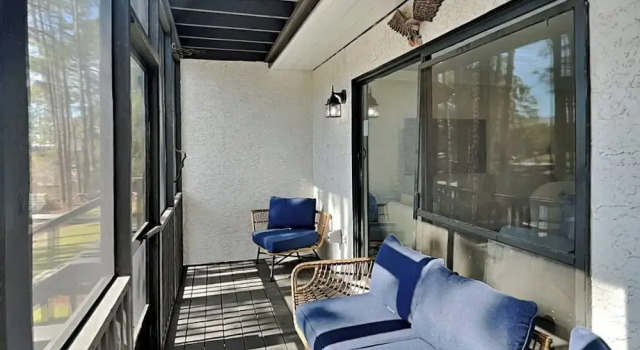 Easy on Eastern Lake by Southern Vacation Rentals