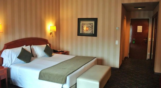 Трёхместный номер Standard с балконом Hotel De La Paix