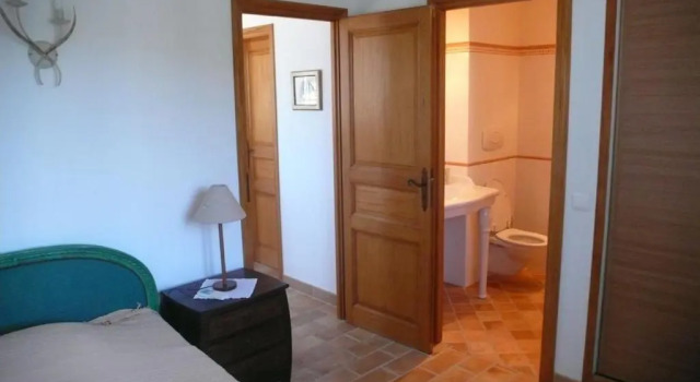 Номер Deluxe Chambre dhôtes "La Bastide des Eucalyptus"