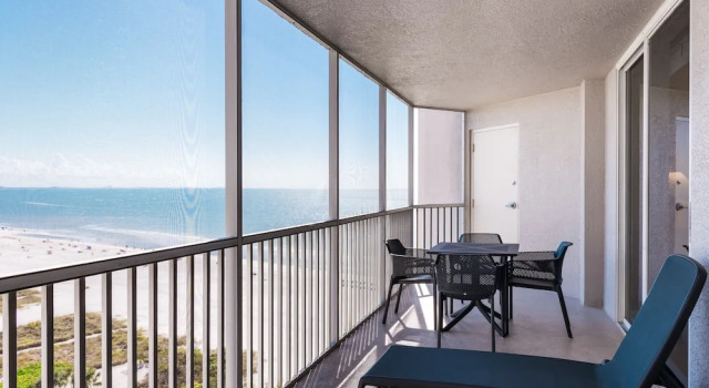 Люкс с видом на залив Diamond Head Beach Resort