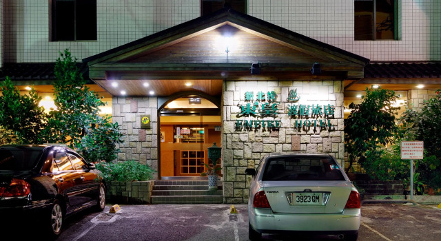 Empire Hotel