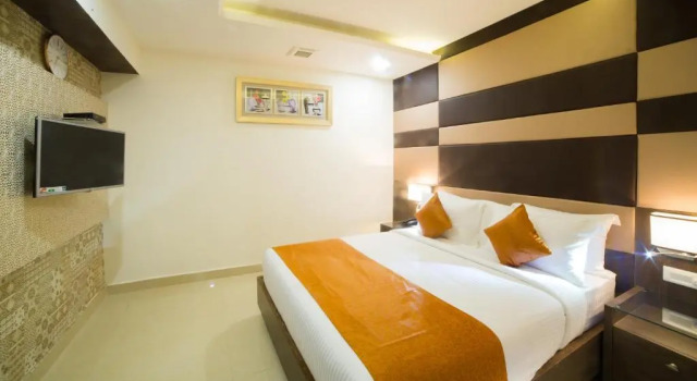 Полулюкс Hotel Indraprasttha