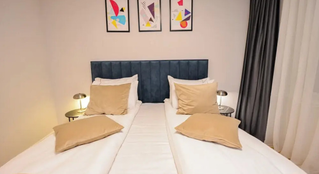 Libra Apartment - Two Bedrooms - 5 Guests - Next To Cismigiu Gardens