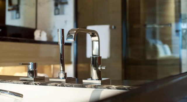 Двухместный номер Deluxe Le Meridien Chongqing Nanan