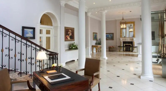 Номер Standard The Merrion Hotel
