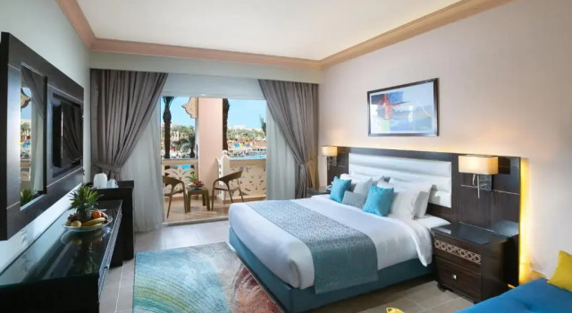 Двухместный номер Deluxe с частичным видом на море Pickalbatros Palace - Aqua Park Hurghada