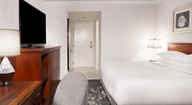 Номер Standard с видом на поле для гольфа Hilton Atlanta/Marietta Hotel & Conference Center