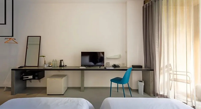 Номер Deluxe с видом на бассейн Reno hotel