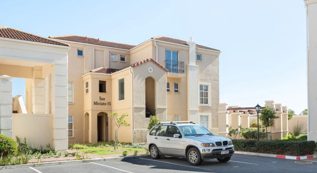 Villa Italia 10.2.2, Забронировать Вилла Отели Cape Peninsula с парковкой, Парковка