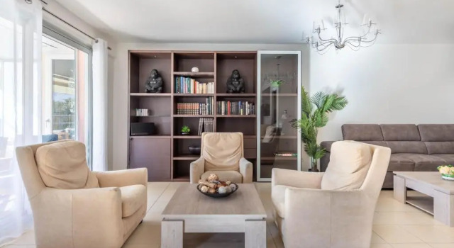 HEART of Nice- Modern Elegant 2BR Flat Big terrace, Забронировать Отель Ницца Приморские Альпы, рядом с Набережная Соединенных Штатов